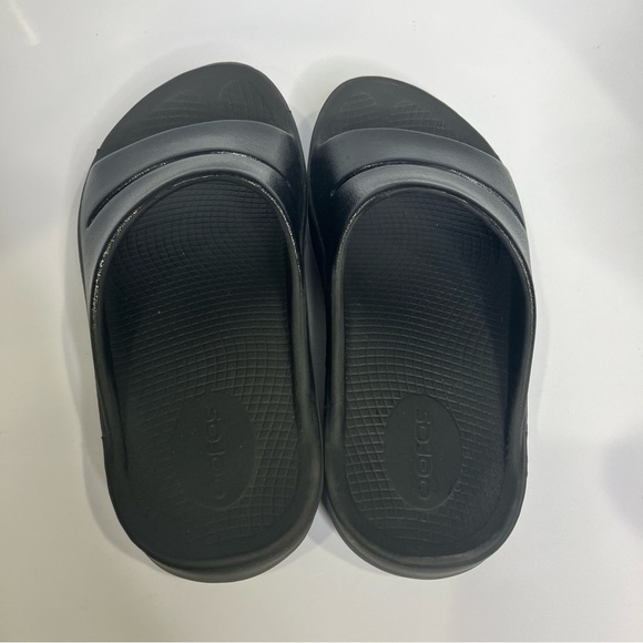 Oofos ooahh slides recovery shoes black comfort Shoes unisex sizing women’s 7 - Picture 5 of 8